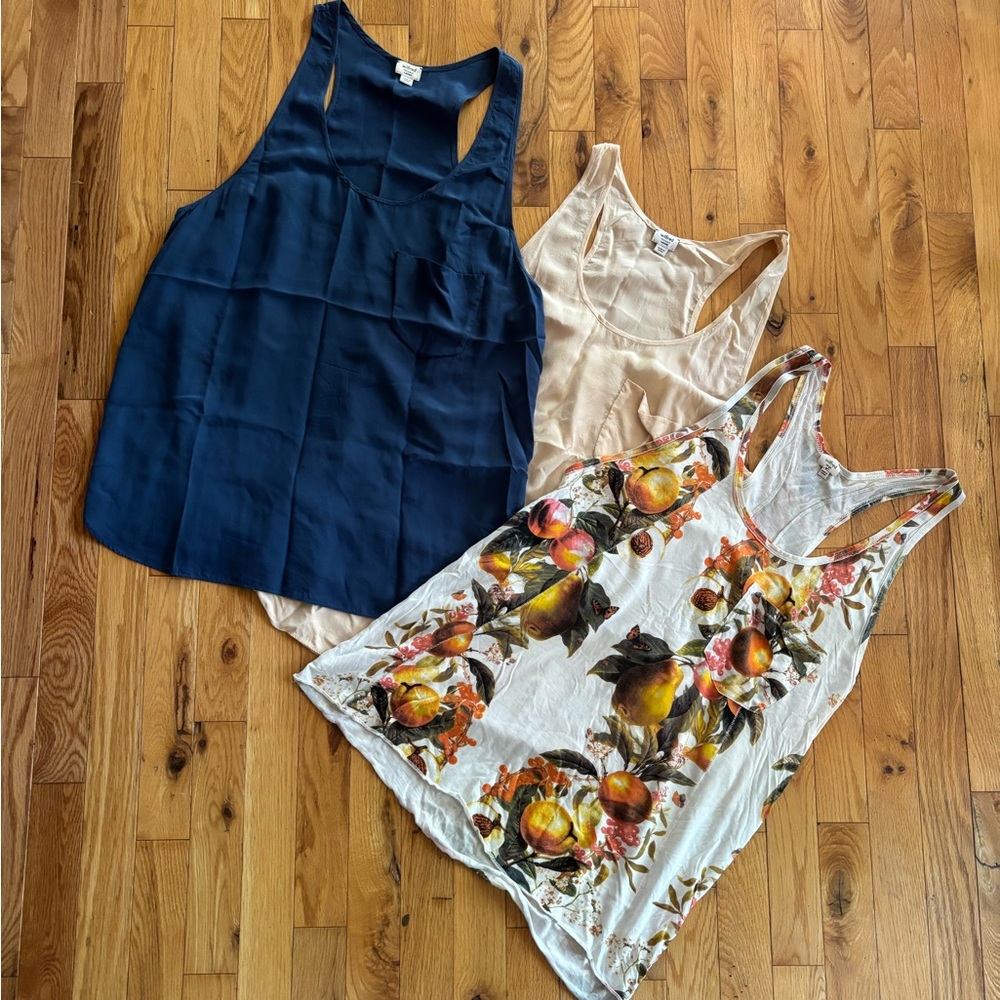 Lot of 3 Aritzia Wilfred Tank Tops